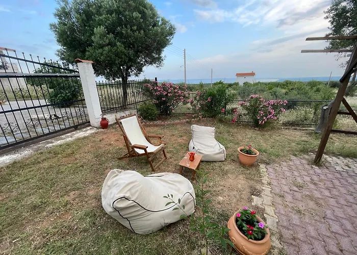 Gerakini Detached House With Panoramic Sea Views * Polýgyros