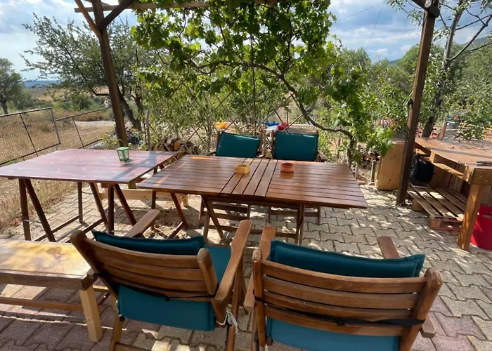 Gerakini Detached House With Panoramic Sea Views 度假居 Polýgyros